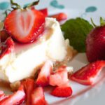 No-Bake Strawberry Cheesecake: Creamy Delight in Minutes