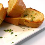 Golden Garlic Bread Bliss: Easy Recipe for Flavorful Bites
