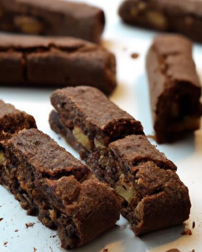 Crunchy Chocolate Biscotti: Perfect Homemade Treat Recipe