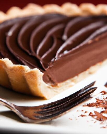 Decadent Chocolate Ganache Tart: A Luxurious Dessert Guide